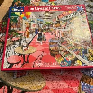 White Mountain - Ice Cream Parlor - 1000 Piece Jigsaw Puzzle